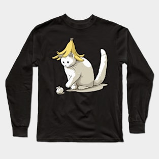 Funny banana cat catching mouse Long Sleeve T-Shirt